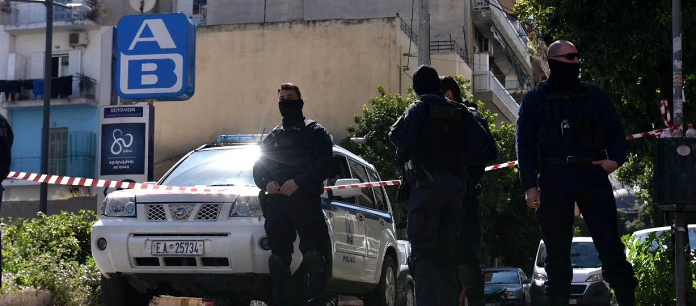 Σεπόλια: Συνελήφθησαν 11 αλλοδαποί - Τι βρήκε η αντιτρομοκρατική (φώτο)